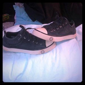 Navy Blue Ugg Sneakers 7.5